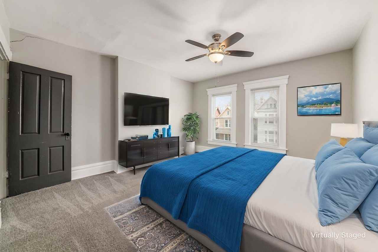 235 Miller Ave - Photo 4 of 10