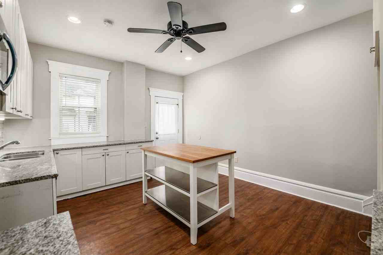 235 Miller Ave - Photo 6 of 10