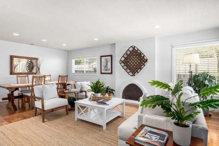 105 Wesley Street - Photo 4 of 17