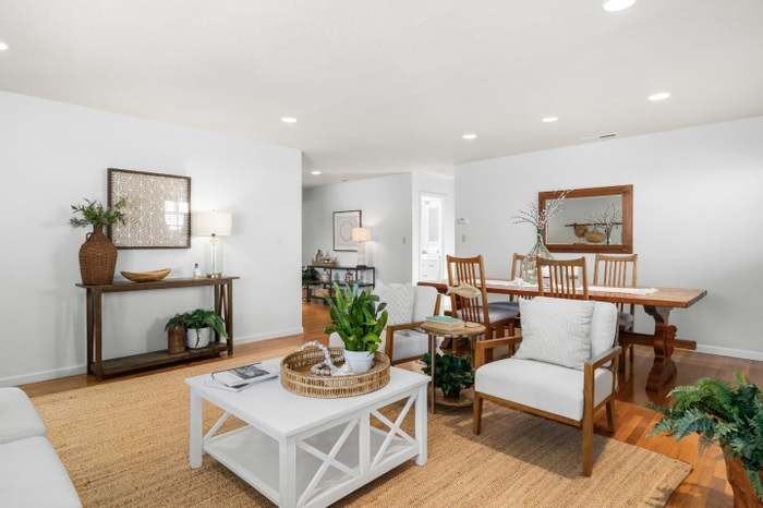 105 Wesley Street - Photo 3 of 17