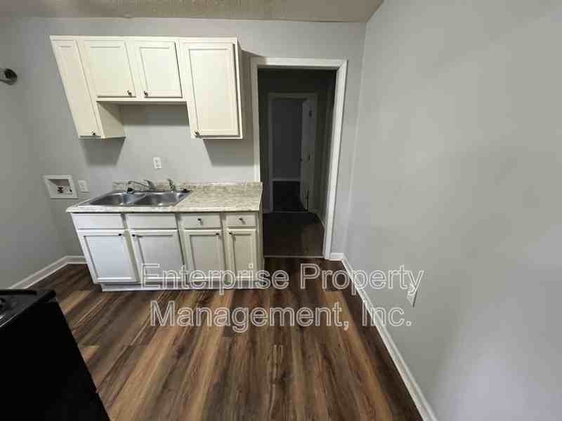 677 Buntyn St #2 - Photo 4 of 4