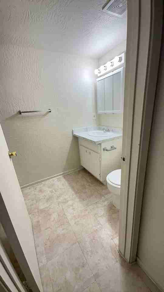 13250 - Photo 7 of 24