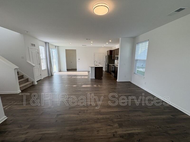 9074 Anthem Ave - Photo 5 of 27