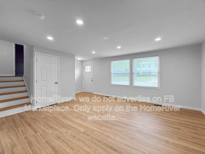 125 N Garfield Rd - Photo 2 of 21