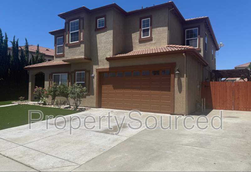 1633 Sparrowhawk St - Photo 3 of 50