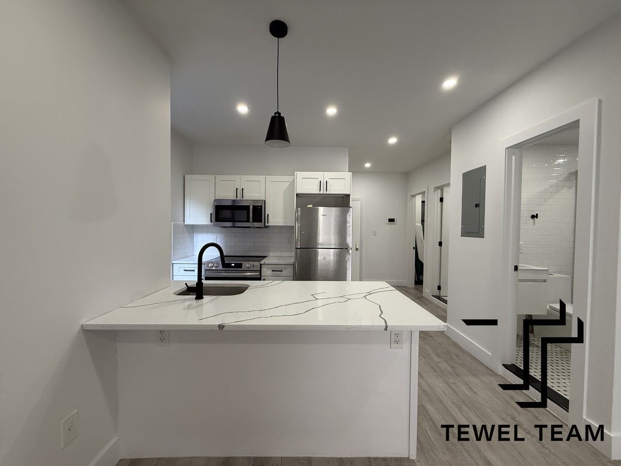 2085 Lexington Avenue #4D - Photo 4 of 17