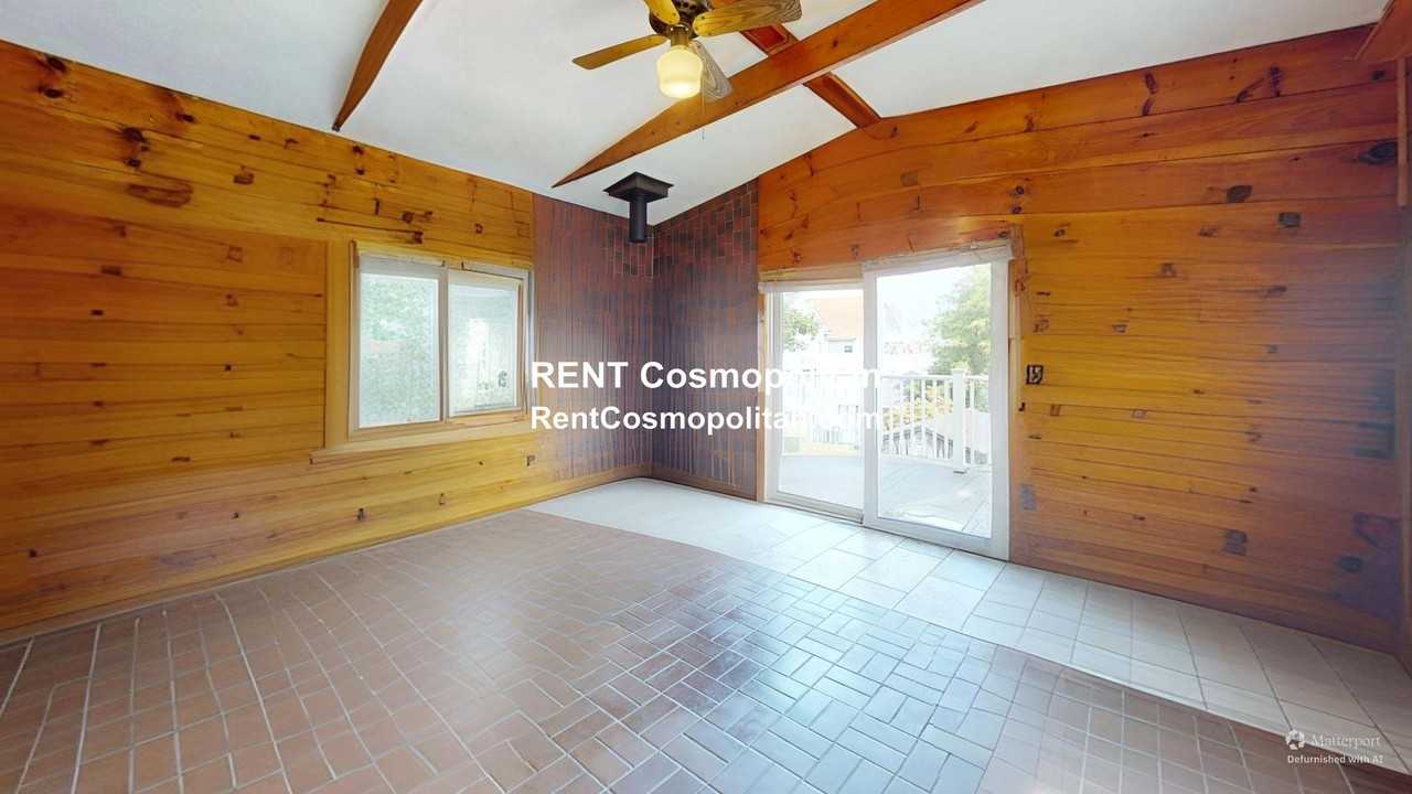 36 Lawrence St #2 - Photo 5 of 13