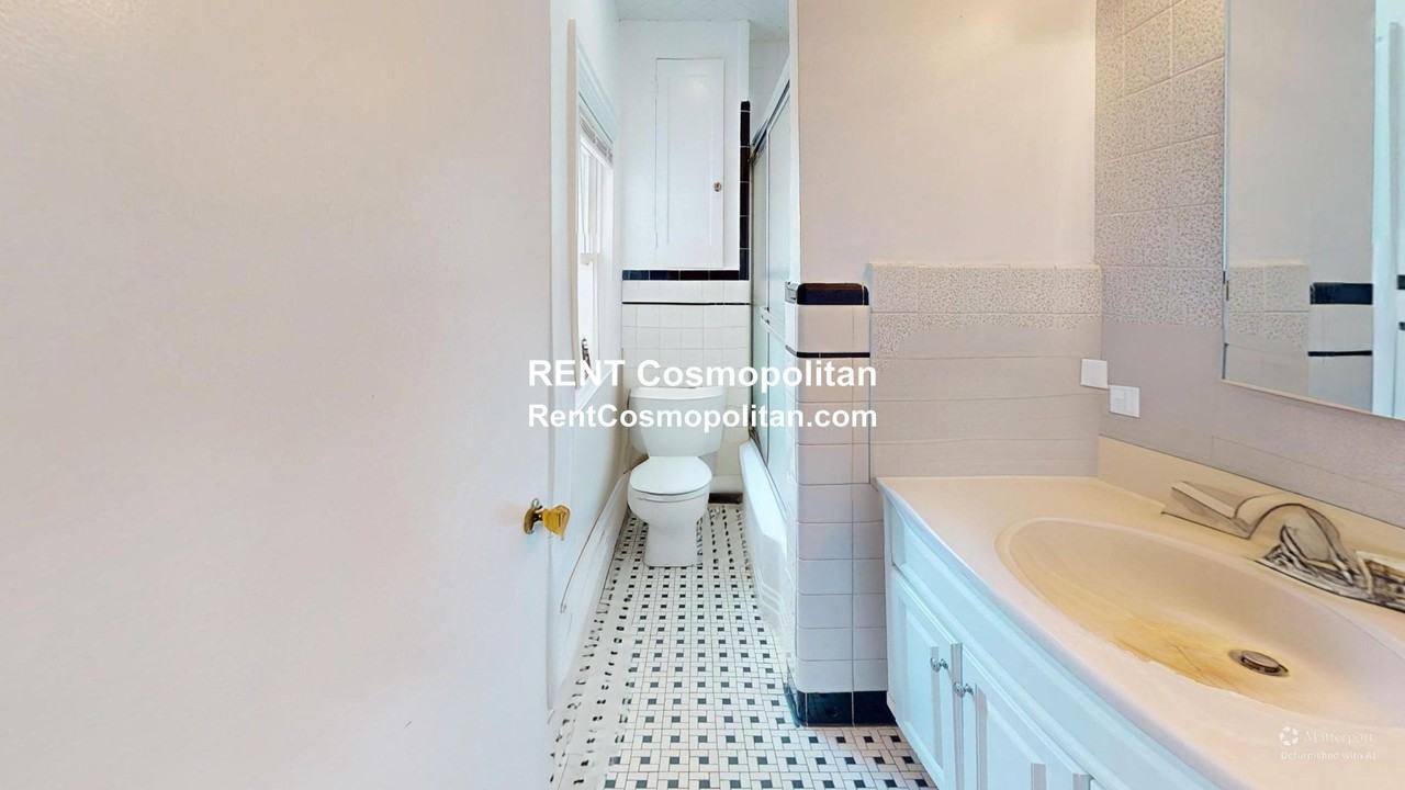 36 Lawrence St #2 - Photo 6 of 13