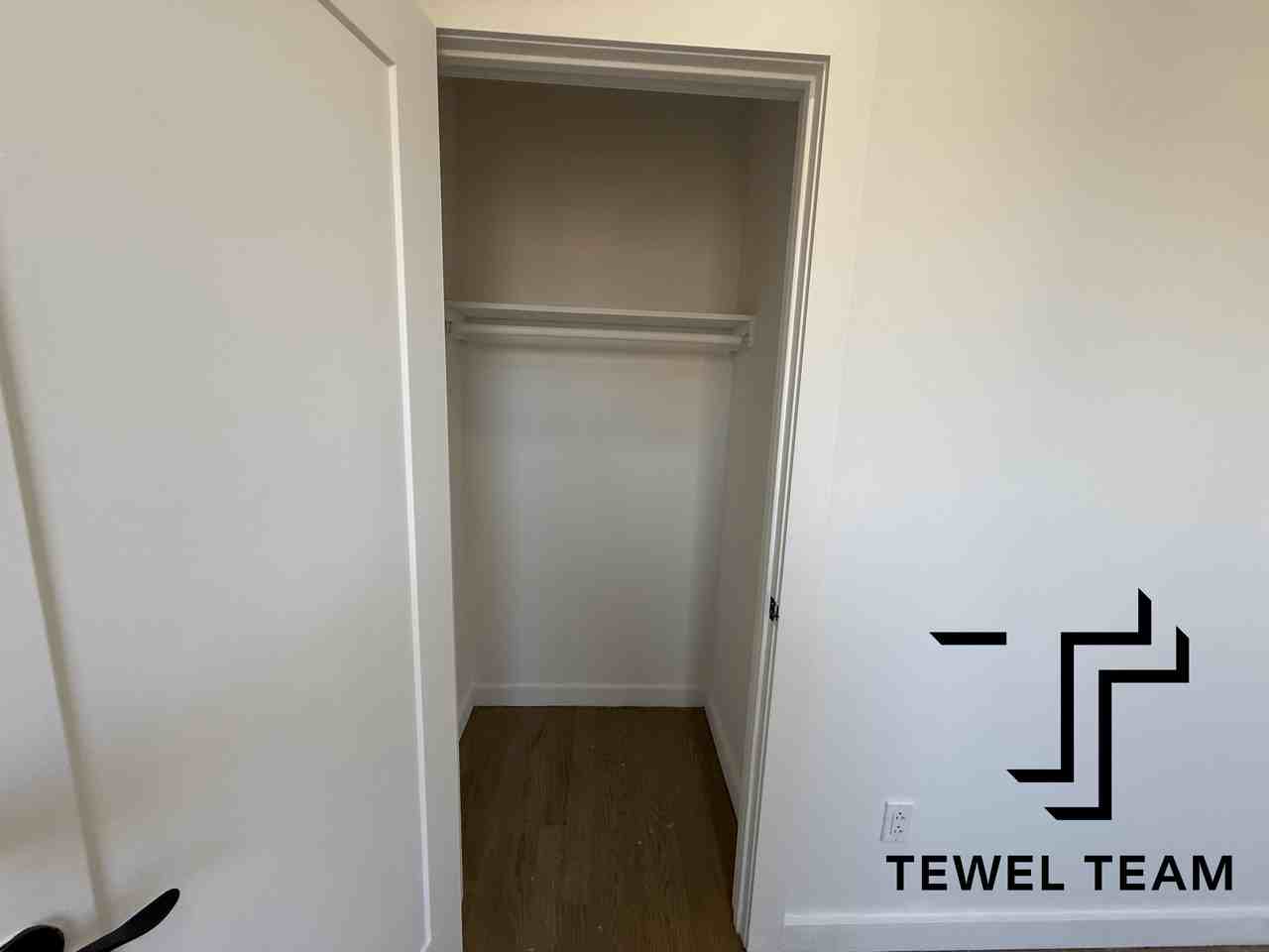 2085 Lexington Avenue #4D - Photo 6 of 17