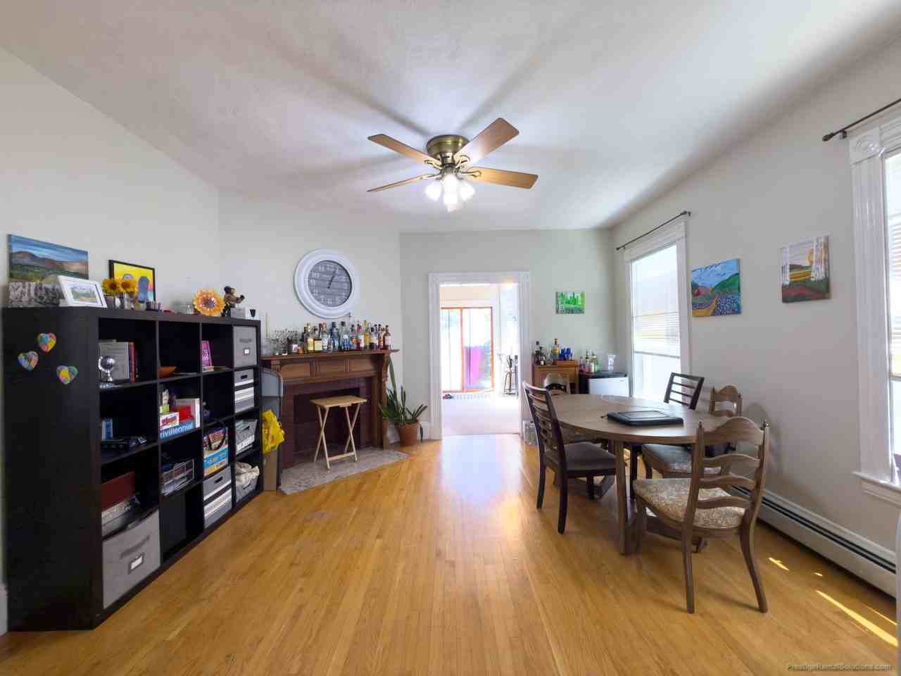 318 N Harvard St #1 - Photo 5 of 30