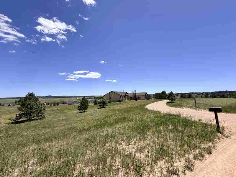 18515 Peaceful Pines Rd - Photo 3 of 34