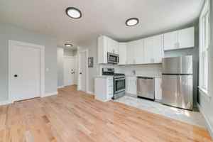 featured image of 1137 Summit Ave