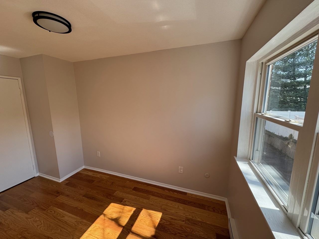257 Essex Street - Photo 2 of 11
