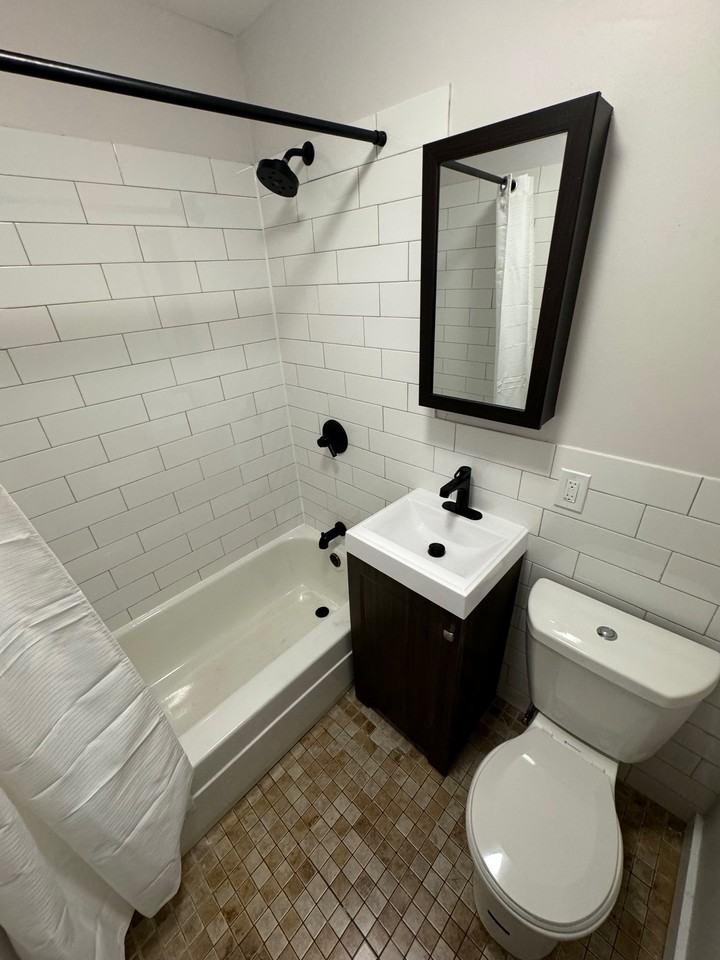 257 Essex Street - Photo 3 of 11
