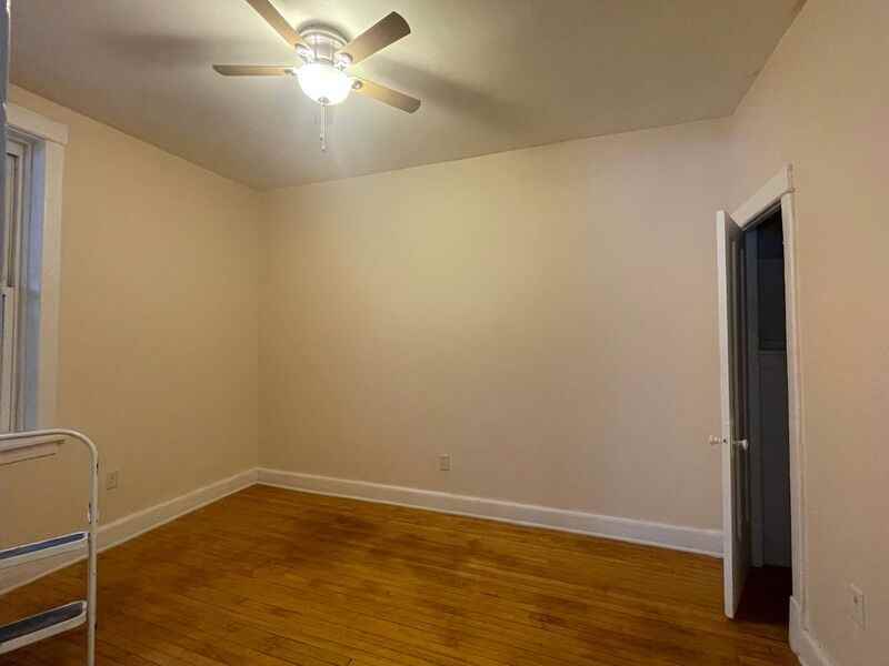 1101 N California Ave #3 - Photo 2 of 6