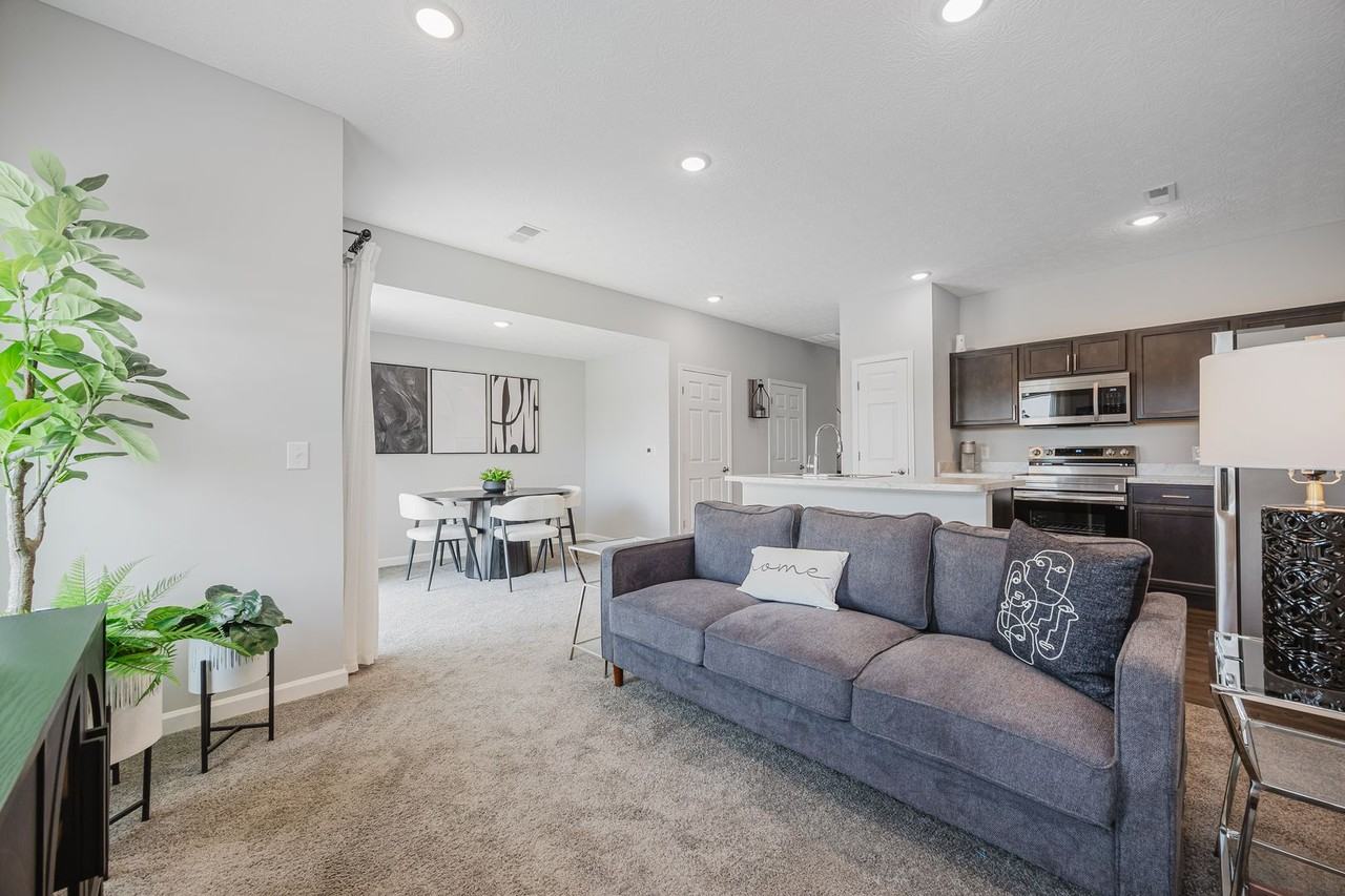 Brynn Mar Crossing Townhomes - Photo 6 of 50