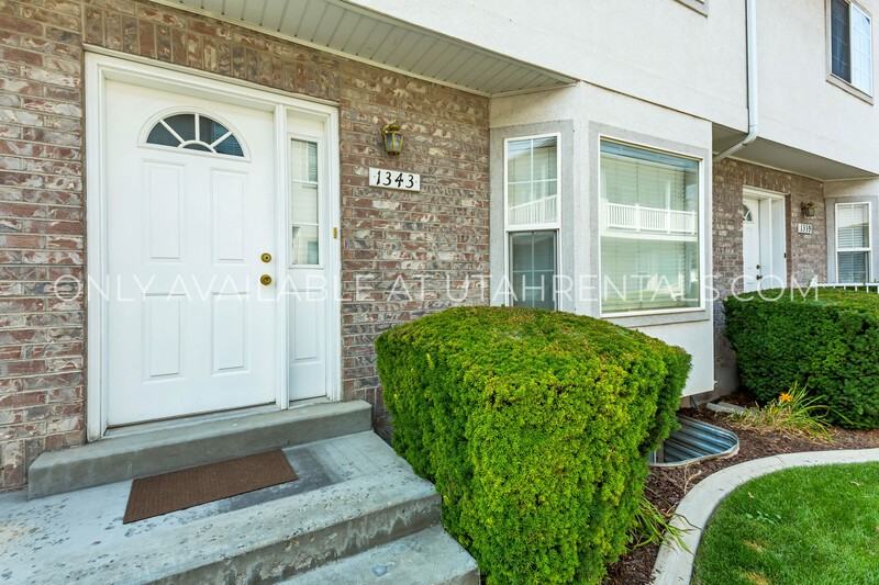 1343 Se - Photo 2 of 22