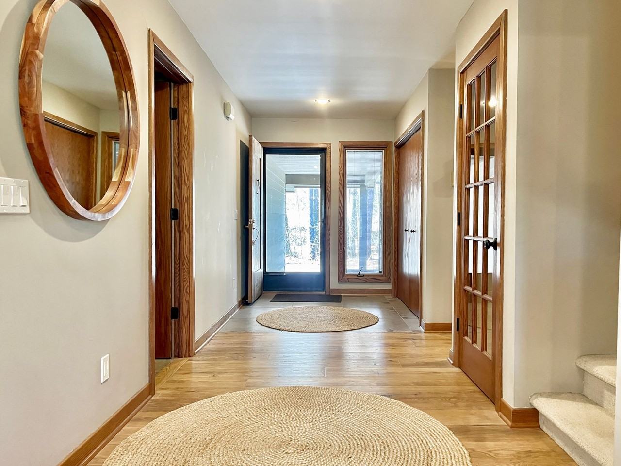 6245 Summit Ct - Photo 2 of 50