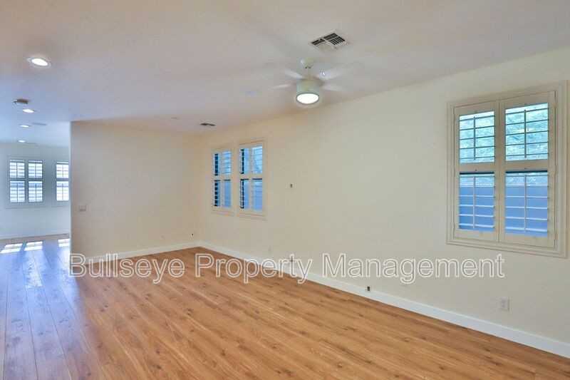 7321 N 89th Dr - Photo 5 of 35