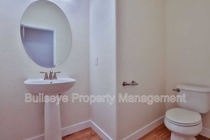 7321 N 89th Dr - Photo 7 of 35