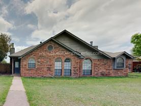 10317 Lone Pine Ln - Photo 1 of 1