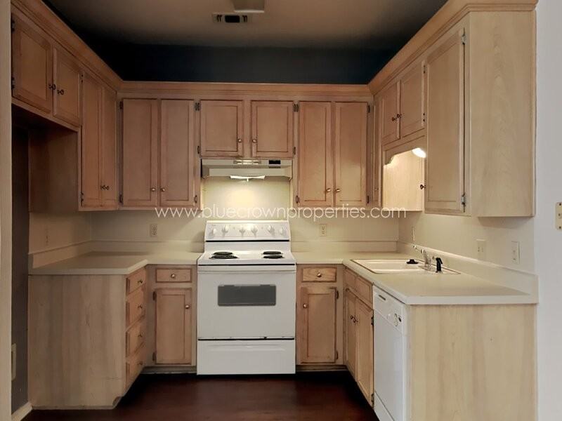 10317 Lone Pine Ln - Photo 5 of 16