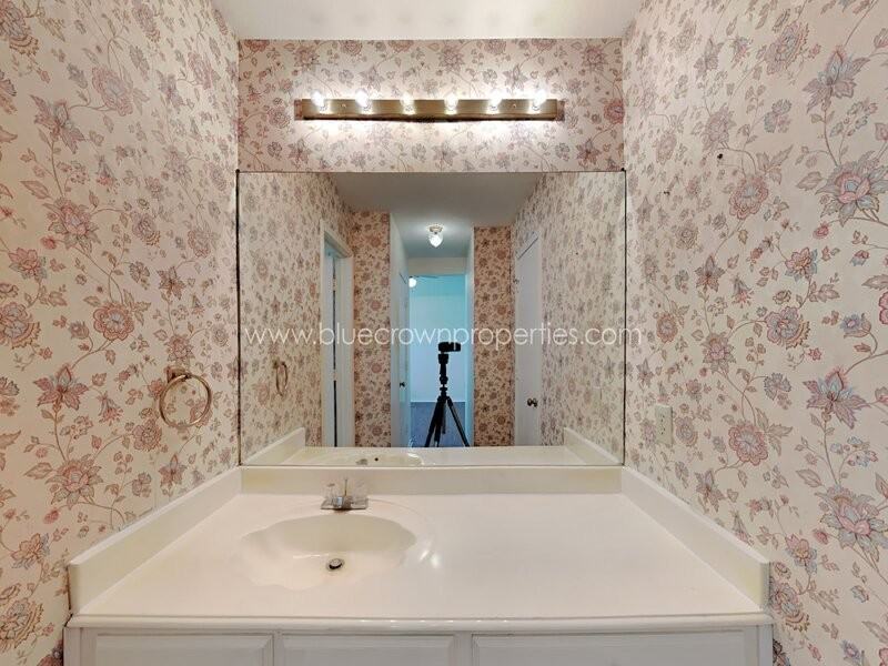10317 Lone Pine Ln - Photo 7 of 16