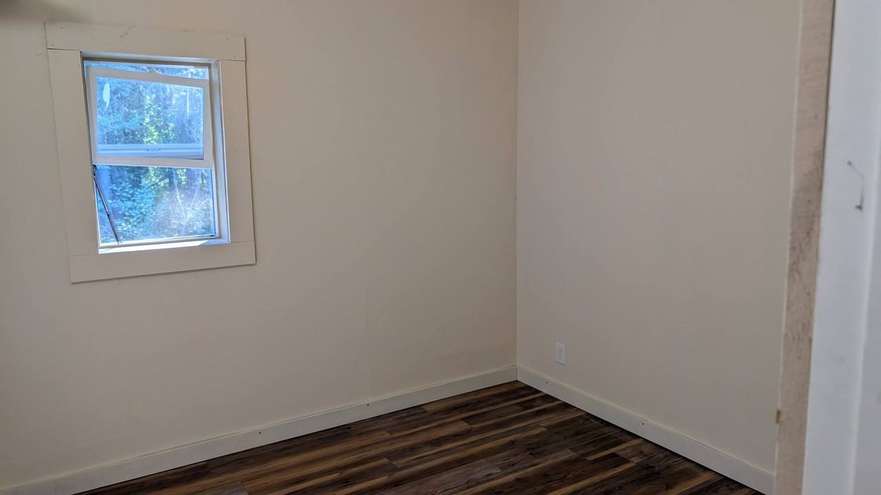 2570 Cresbard Court - Photo 4 of 14