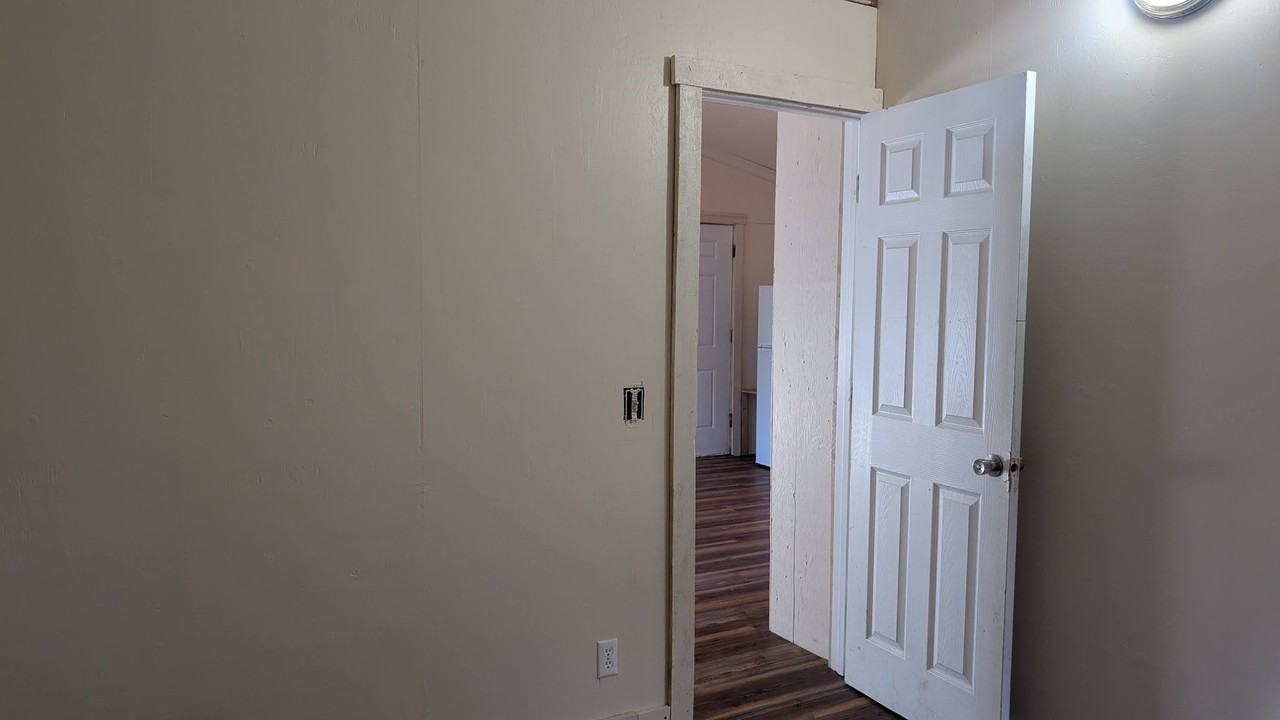 2570 Cresbard Court - Photo 6 of 14