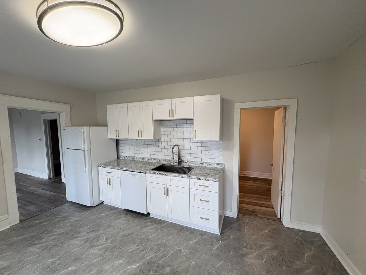 744 Oakland Ave SW - Photo 3 of 9