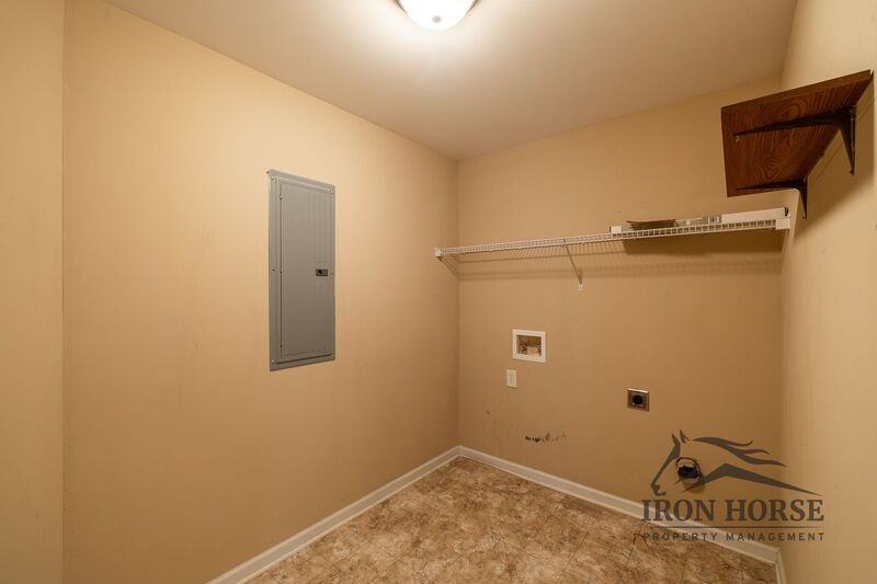285 Finch Way - Photo 7 of 30
