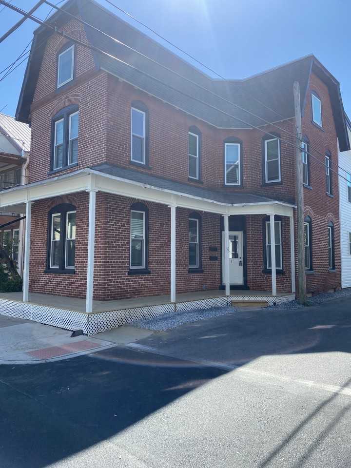 27 West Ferdinand Street - Photo 2 of 16