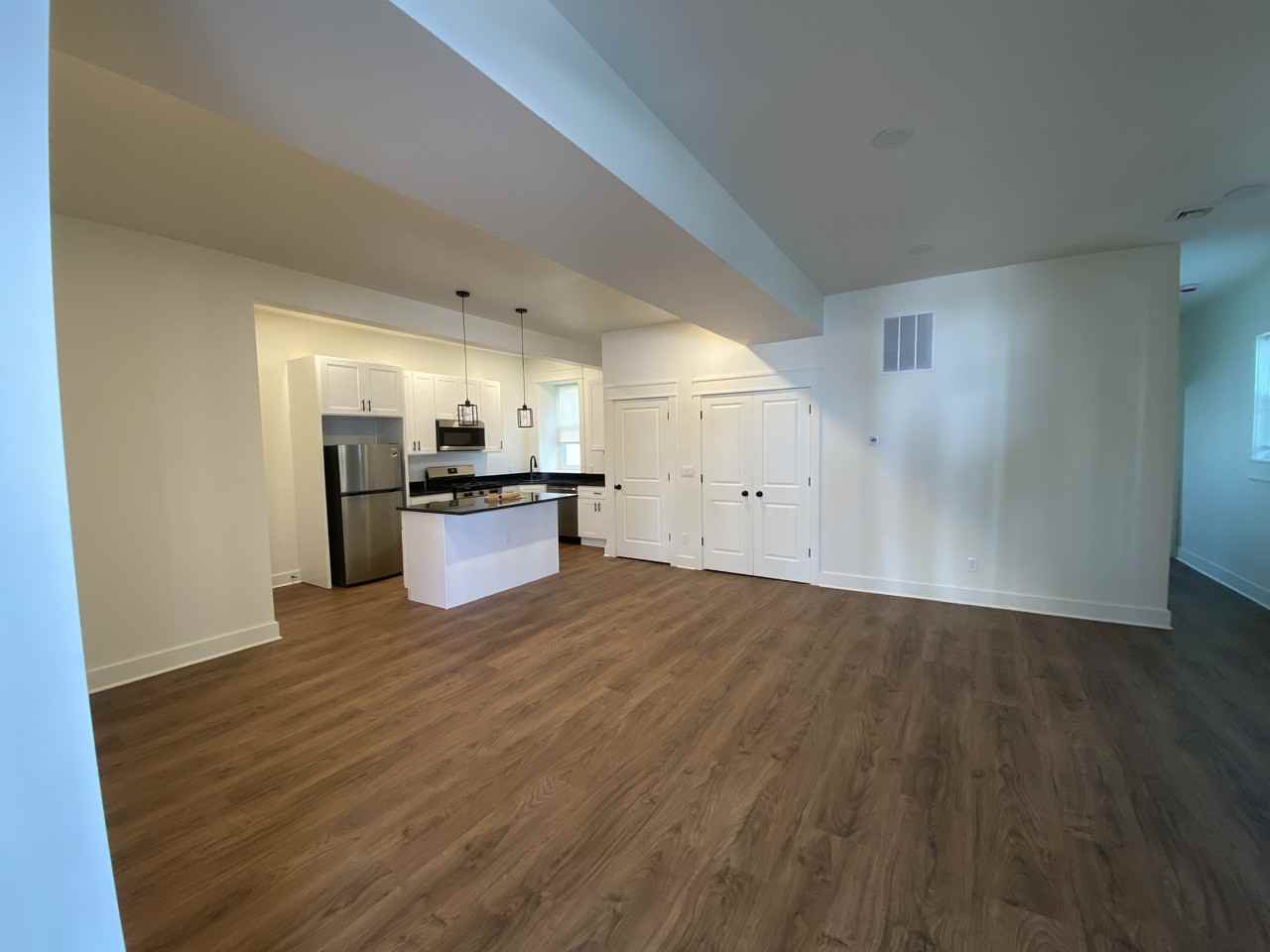 27 West Ferdinand Street - Photo 4 of 16