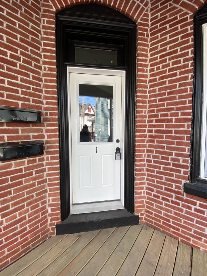27 West Ferdinand Street - Photo 5 of 16