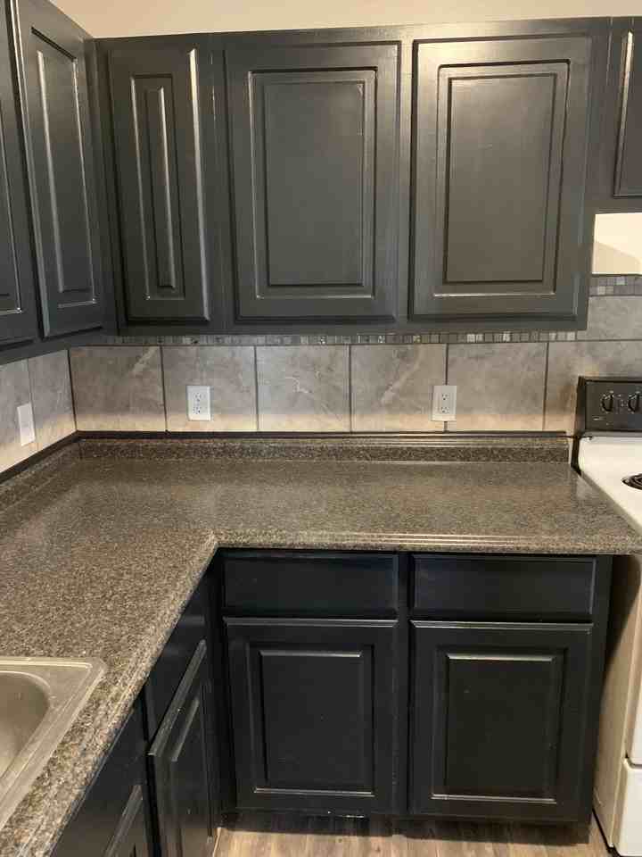 2600 W. 30th - Photo 4 of 6