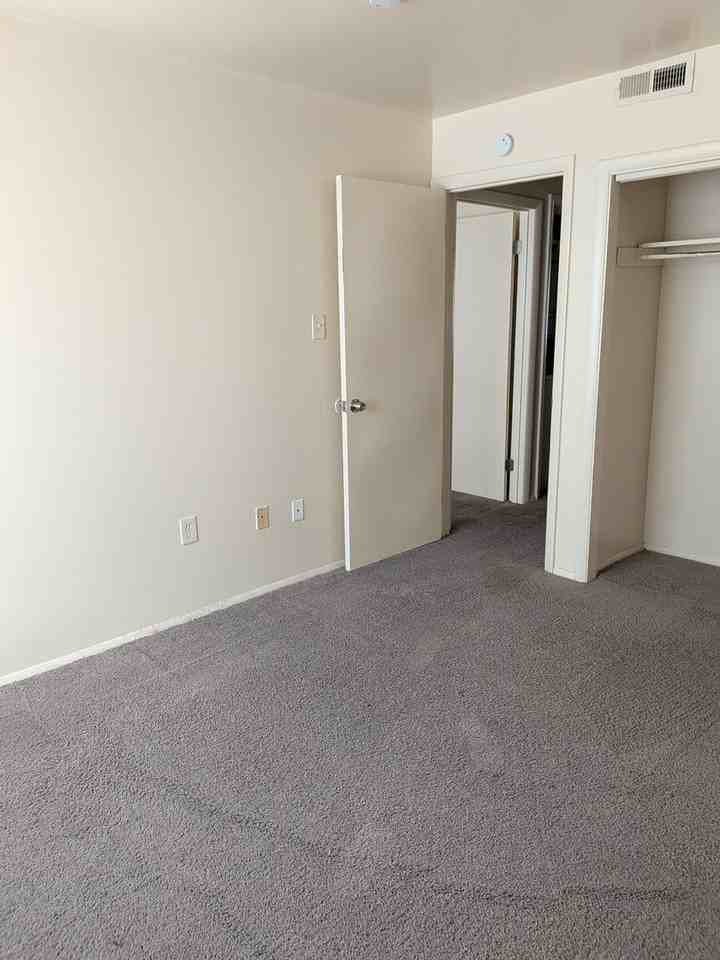 Willow Garden Apartments - Photo 2 of 11
