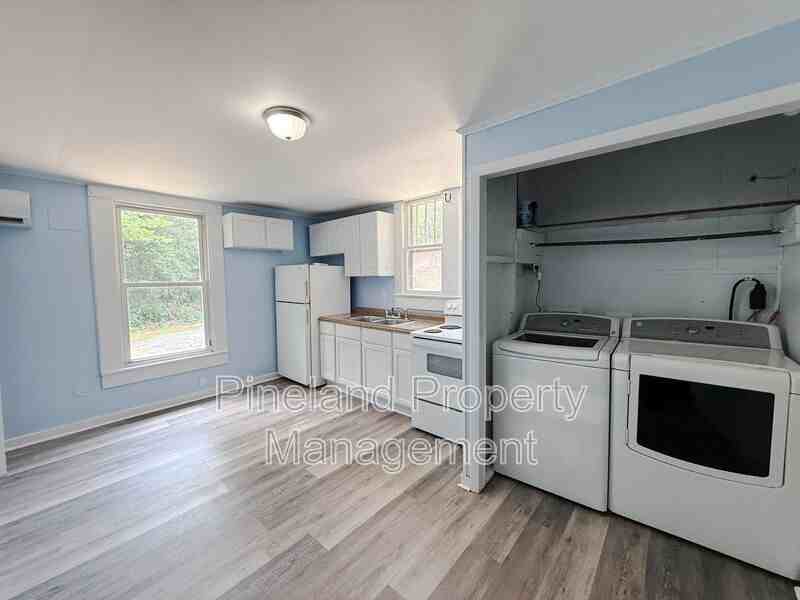 3410 Hill St #A - Photo 4 of 10