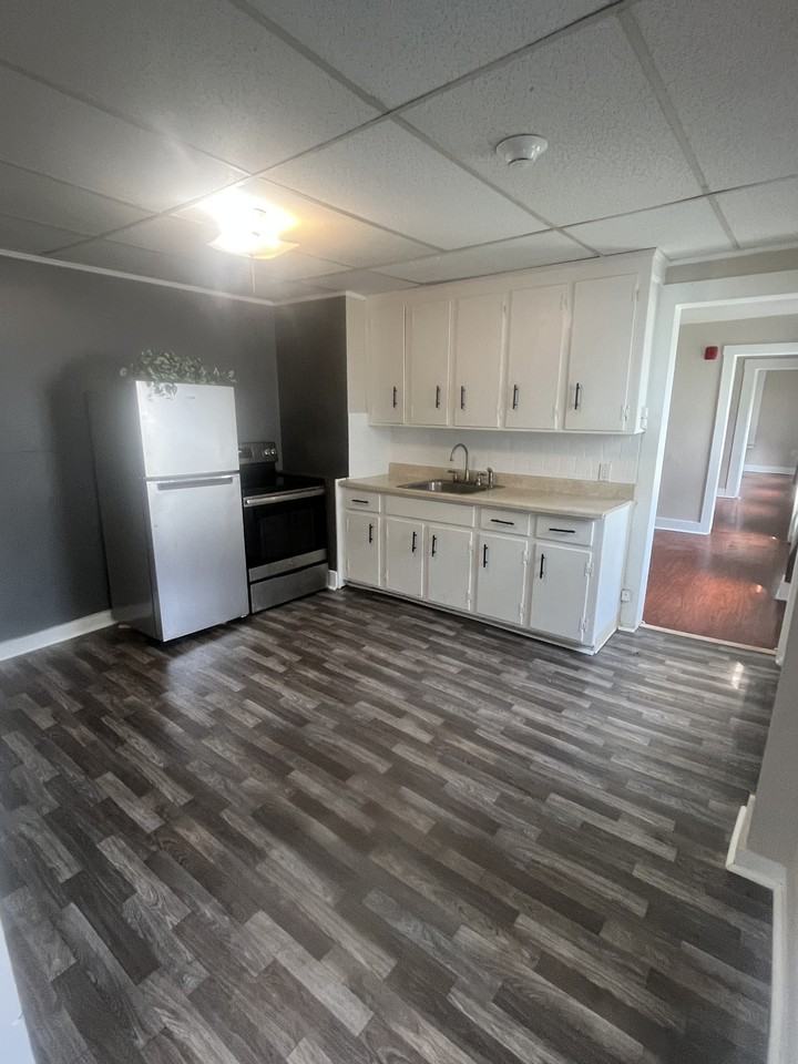 347 Main Street - Photo 7 of 11