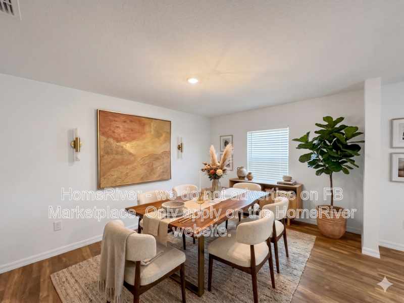 4579 Midland St - Photo 3 of 27