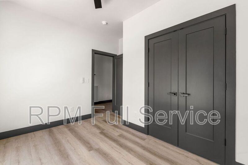 2400 Buchanan St #B - Photo 3 of 36
