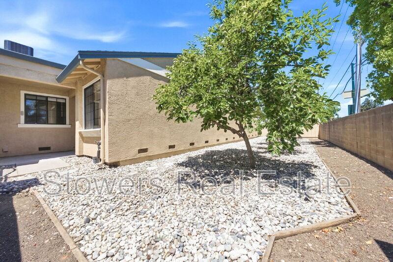 2033 Raphael Ct - Photo 4 of 39