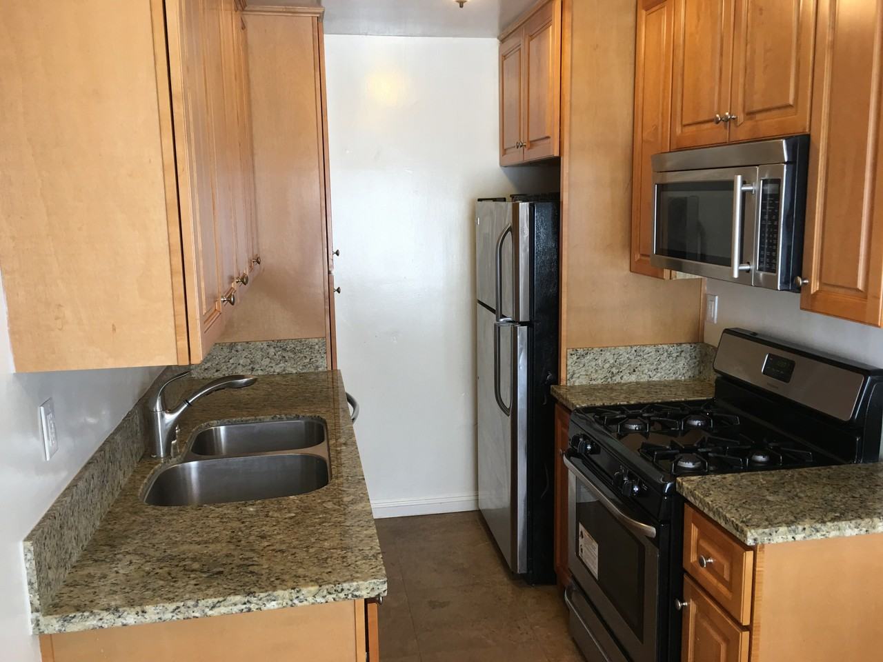 2128 Penmar Avenue #2 and 4 - Photo 3 of 23