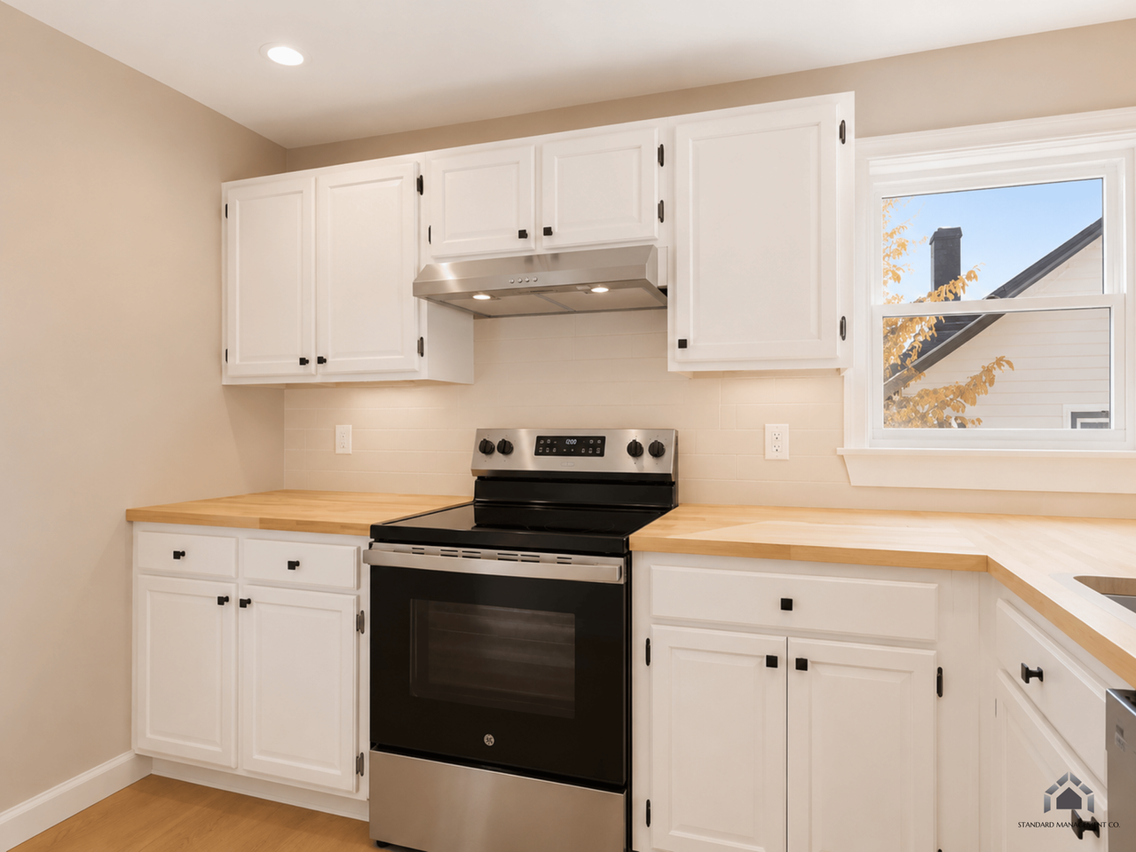 15 Elmhurst St - Photo 3 of 24