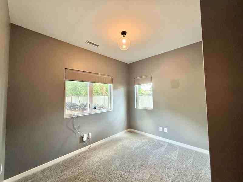 1029 Gregg St - Photo 3 of 24