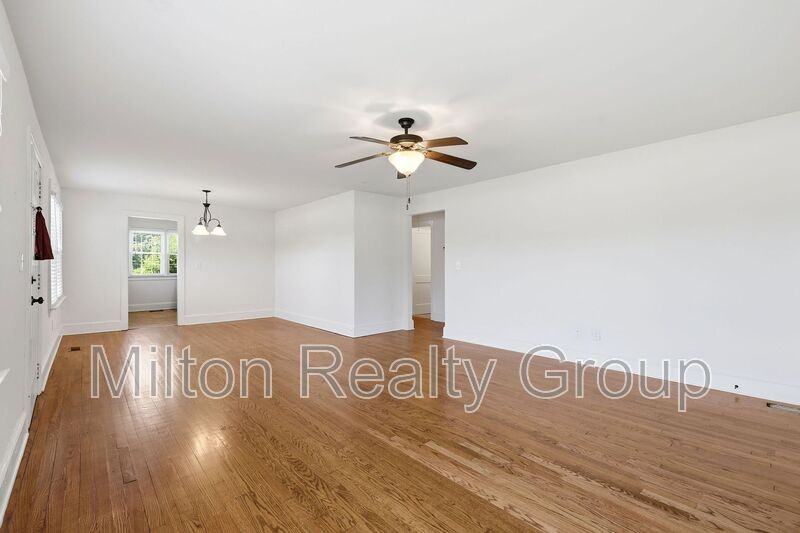 4212 Old Us - Photo 3 of 32