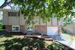 8803 S 143rd St - Photo 1 of 1