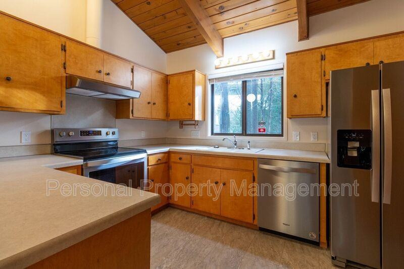11623 Se Evergreen Hwy - Photo 4 of 20