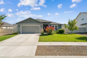 featured image of 8316 E Conant St