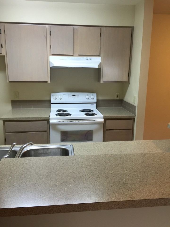 BI1302-1306 - Photo 2 of 24