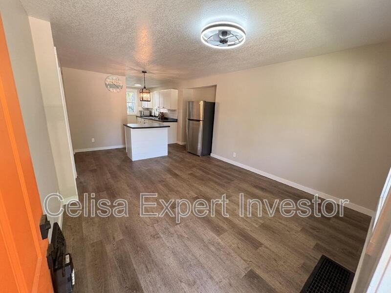 2337 Winter St - Photo 2 of 8